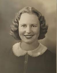 My mum (Amy Holt) in 1938 🩵 👉 EDIT. Holt was her maiden name. Her married  name (after 1939) was DAVIS 👈