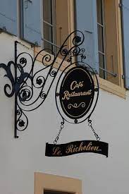 wirtshausschild im historischen stadtchen lutry stadt altstadt im weinbaugebiet lavaux am u fer des g enfers home decor decals cafe restaurant novelty sign