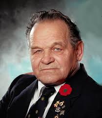 ILUK, Mikolaj “Mike”