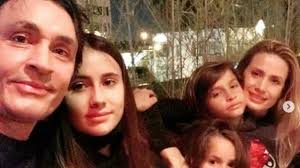Find the latest tracks, albums, and images from sebastian estevanez. Felicidad La Gran Mejoria De Sebastian Estevanez Tras Su Grave Accidente Domestico Diario La Provincia Sj