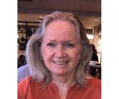 Ella Schuster's Instagram, Twitter & Facebook