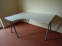 Bei uns findest du tische und schreibtische für jeden raum, jede aufgabe und jeden geschmack. Ikea Schreibtisch Galant Kaufen Auf Ricardo