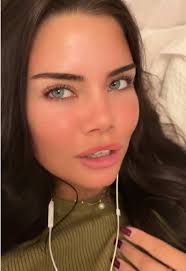 Inspiring Messages from Amy Meechan for a Better Life