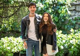 Ancak bu evlilikte maddi, manevi zorluklar yaşayınca. First Look Ask Mantik Intikam On Fox In 2021 Fashion Female Single Women