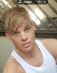 Hi there--I'm an actor who recently moved here to Cleveland from DC and I  need new ACTOR headshots (not corporate headshot, which seems to be the  majority of what I'm seeing online).