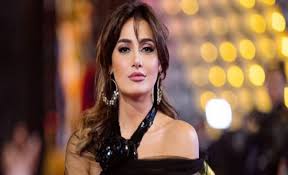 أشعل الفنان أحمد فلوكس وزوجته الفنانة هنا شيحة انستقرام، بصورهما الرومانسية الجديدة في مدينة دبي، لينشرا صورة خطفت الأنظار ودفعت الجمهور للتعليق بقوة. Ø­Ù‚ÙŠÙ‚Ø© Ø§Ø¹ØªØ²Ø§Ù„ Ø­Ù„Ø§ Ø´ÙŠØ­Ø© ÙˆØ§Ø±ØªØ¯Ø§Ø¡ Ø§Ù„Ø­Ø¬Ø§Ø¨ Ø¨Ø¹Ø¯ Ø¥Ù„ØºØ§Ø¡ Ù…ØªØ§Ø¨Ø¹ØªÙ‡Ø§ Ù„ØªØ§Ù…Ø± Ø­Ø³Ù†ÙŠ ÙˆÙ…Ø­Ù…Ø¯ Ø±Ù…Ø¶Ø§Ù†