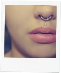 Pin Auf Piercings