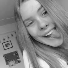 Ruby Griffiths (@RubyGriffiths15)