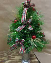 Simple Mini Christmas Tree Decor With Plaid Ribbon And Ornaments Mini Christmas Tree Decorations Small Christmas Trees Small Christmas Trees Decorated