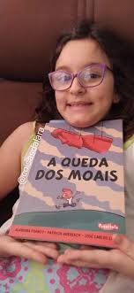 COISAS DA LARA: Resenha por Lara A queda dos moais