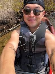 I'm upgrading my equipment and thought I'd offer my existing gear to anyone  looking to get started. The package deal includes a 10ft Pelican, THULE  rooftop carrier, paddles, life jacket, and dry