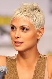 Have a look at unique messy pixie haircuts that are bound to catch the attention wherever you go and make you look pretty! Top 100 Pixie Haircut And Hairstyles That Will Wow You Yve Style Com