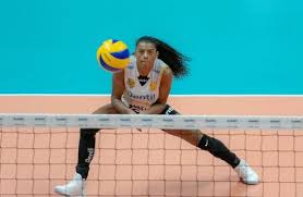 Mais conhecida como fê garay, joga com a camisa 16 na seleção brasileira. Fernanda Garay Nao E Duvida Para A Olimpiada Web Volei