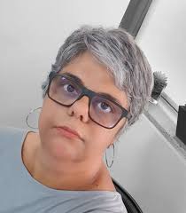 Professor » Rogéria Serakides » Escola de Veterinária » Departamento de  Clínica e Cirurgia Veterinárias » Somos UFMG