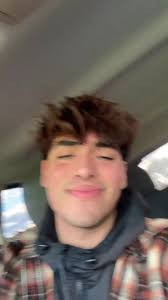 alex au (@thealexau)