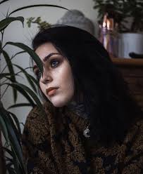 𝕷𝖆𝖓𝖆 𝕲𝖗𝖆𝖛𝖊𝖘 в Instagram: «Which one ?🌿😌»