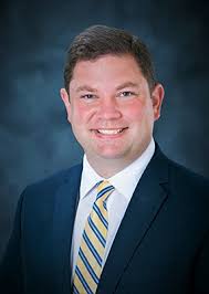 CVM Academic Adviser Receives Campus-Wide Excellence Award