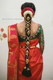 Flowers are the most paramount aspect in a south indian wedding. South Indian Bridal Hair Style Indian Bridal Hairstyles South Indian Wedding Hairstyles Indian Bride Hairstyle