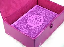 Coffret Cadeau Cuir Mauve Le Saint Coran Rainbow Francais Arabe Phonetique Et Coffret Artisanal De Luxe Objet De Decoration Idee Cadeau Oeuvre Artisanale Comparaison et achat de boîte cadeau dans la rubrique emballage, conditionnement et demande de devis en ligne. coffret cadeau cuir mauve le saint coran rainbow francais arabe phonetique et coffret artisanal de luxe