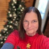 Robin Dye's Instagram, Twitter & Facebook