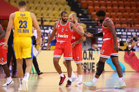 Όλες οι πληροφορίες για τις μεταγραφές και το ρόστερ. Olympiakos Pws O Mpartzwkas Ekane To Roya Mat Sth Makampi In Gr