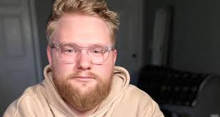 Mixing & Mastering Engineers, Producers & Songwriters who worked with Julia  Michaels