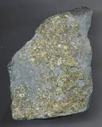 What Does Raw Gold Look Like Google Search Rocks And Crystals Gold Specimens Gold