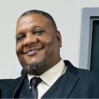 Kenyatta Kelly's Instagram, Twitter & Facebook