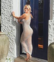 She won her first amateur fight at the age of 18. Paige Vanzant Making More Money From Selling Sexy Content On Private Fan Website Than Ufc And Bkfc Contracts