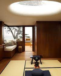 A seiza, or sitting bench in japanese, is quite traditional to the practice of meditation. A World Of Zen 25 Serenely Beautiful Meditation Rooms
