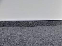 Willkommen angrenzend unserem teppichleisten test. Teppichleiste Pvc Weiss Lange 2500 Mm L Gunstigeteppiche De