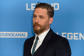 Tom hardy'nin 2 karakteri de canlandırdığı bu filmde 1960 senelerinde gerçekleşmiş iki kardeşin organize suç imparatorluğu. Tiff Legend Star Tom Hardy Fires Back After Reporter S Gay Query The Hollywood Reporter