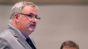 Greg Ewing, LCPS superintendent, to moonlight as DACC instructor