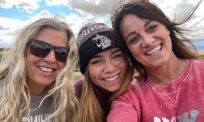 Rebecca Yeaman's Instagram, Twitter & Facebook