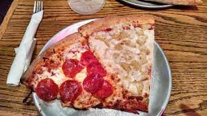 Luigi lazzaris & figlio s.r.l. Lazzari S Pizza Lincoln Updated 2021 Restaurant Reviews Menu Prices Tripadvisor