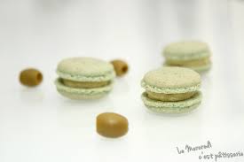 Macarons Huile D Olive Et Vanille De Pierre Herme Macaron Huile D Olive Alimentation