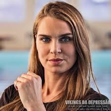 A atriz Ragga Ragnars é uma atriz islandesa e ex-nadadora, especializada em  eventos de corrida livre. Ela é recordista islandesa por várias vezes no  estilo livre de longo e curto curso. Isso