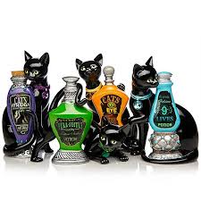 Blake Jensen Black Magic Mystic Potions Figurine Collection In 2020 Halloween Cat Hand Painted Cat Black Magic