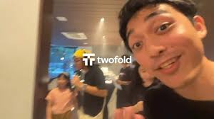 Manulife Singapore BTS feat. (S)cam department’s newest recruit  @churchiedeathbro , 📹: @mediummango , Executive Producer: @little.mara ,  Associate Producer: @lougiedelacruz , Director: @raymonddacones ...