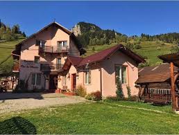 Pensiunea pui de urs este plasata intre muntii piatra craiului si muntii bucegi, la peste 1300m. Book At Pensiunea Dor De Moeciu Moeciu De Jos Romania Accommodation