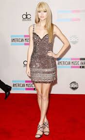 John shearer/getty images for dcp. Taylor Swift Ama Red Carpet Outfits A Decade Of Style Footwear News