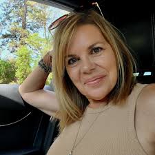 Can anyone recommend a great doctor in the Oakhurst Area who knows what  they are doing besides Camarena or Adventist that takes medical insurance?