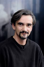Václav neužil je divadelní, filmový a televizní herec. Martin Mysicka Wikipedie