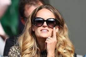 Andy murray's baby daughter edie leaves him with a bloodied nose after playtime 'gets a bit too physical'. Pbgqiyivv 0aem