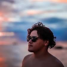 Stream Daniel Petit music