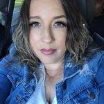 Christy Oakley's Instagram, Twitter & Facebook