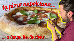 E allora vediamo le modifiche necessarie per cuocere la pizza con risultati simili a quelli di una pizzeria utilizzando il forno elettrico di casa che raggiunge. La Pizza Napoletana Senza Impastare A Lunga Lievitazione E Fatta In Casa Alessandro Servidio Youtube