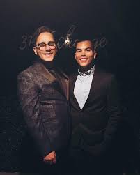 Love these gays 😂