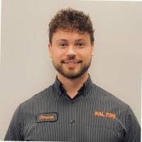 Donavan Lee's Instagram, Twitter & Facebook