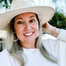 Amanda Carrasco's Instagram, Twitter & Facebook